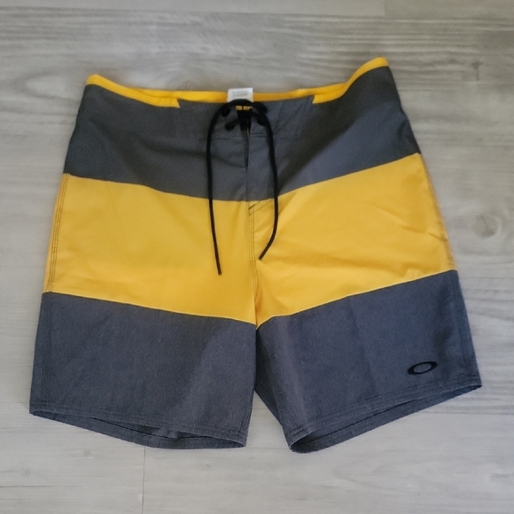 Oakley Other - Oakley Men's Yellow and Gray Swim Shorts